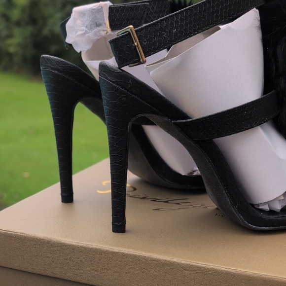 Privileged Black Fur Heels - Picture 5 of 10